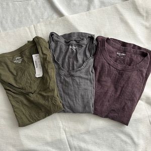 Selling as a 3 pack. J-Crew & Old Navy Tees